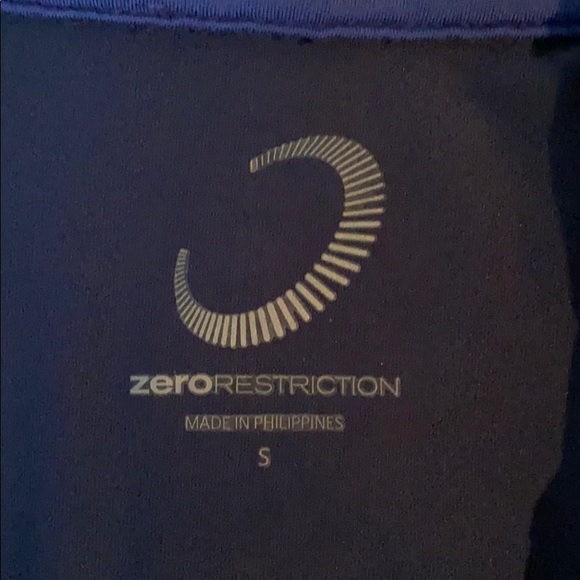 EUC Zero Restriction ladies golf top size S - Picture 3 of 4